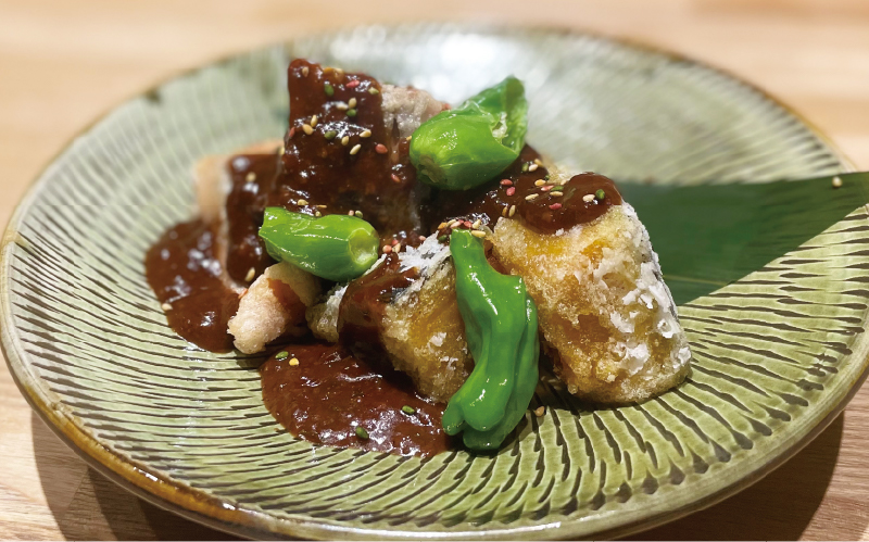かぼちゃと秋鮭の唐揚げ 山椒味噌ソースがけ